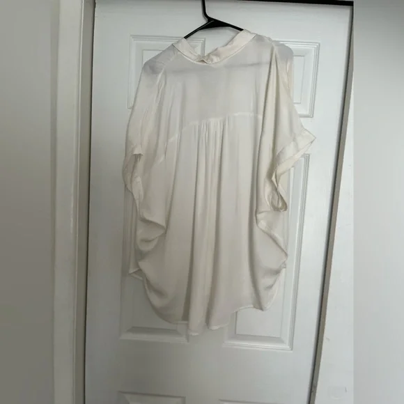 Light Cream Button-Front Women's Blouse Time and Tru XL 16-18 - Picture 8 of 13